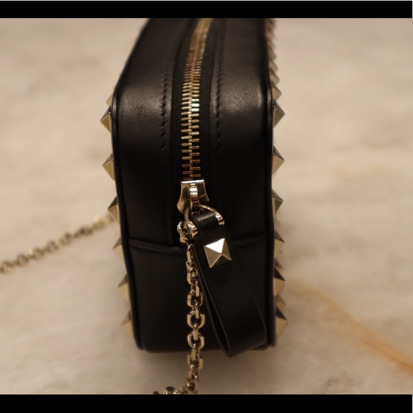 Valentino mini rockstud crossbody camera bag - Picture 5 of 10